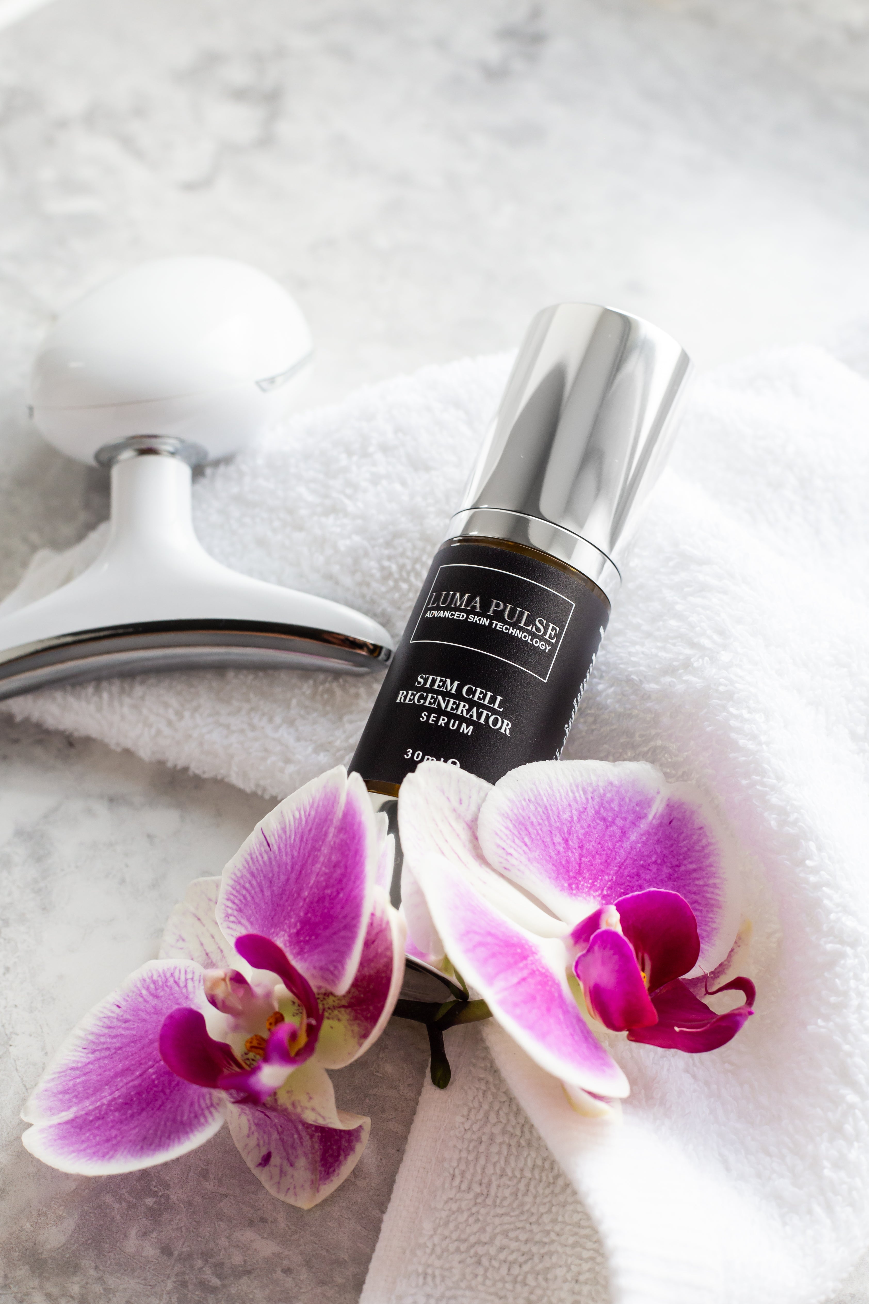 The LED Glow Massager is a perfect accompaniment for deeper absorption of the serum.