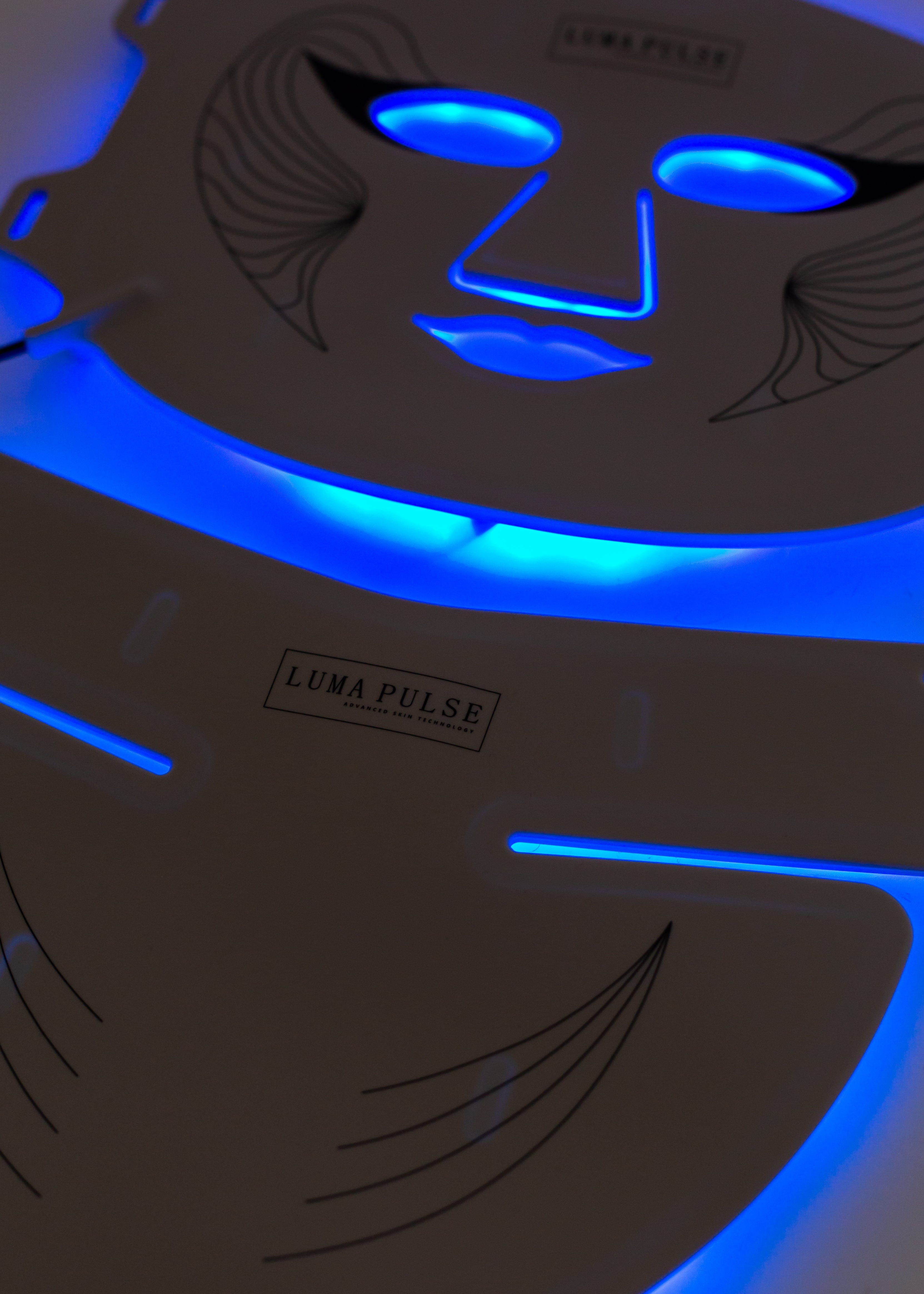 Luma Pulse Luma Pulse LED Light Therapy Mask for the Face, Neck & Chest